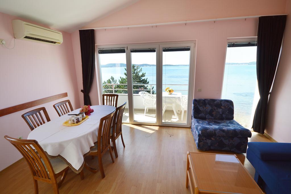 Apartments Danijela 2 ซูโกชัน ห้อง รูปภาพ