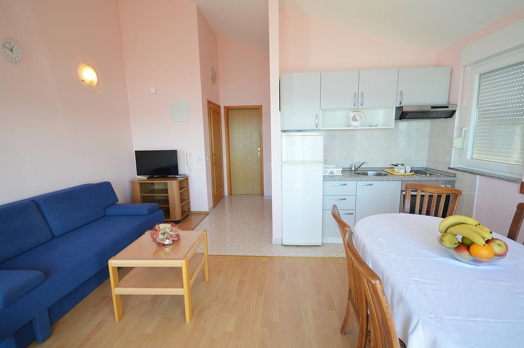 Apartments Danijela 2 ซูโกชัน ห้อง รูปภาพ